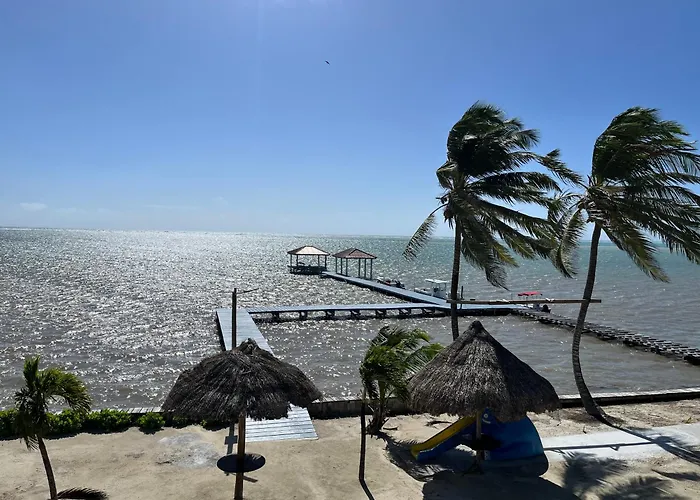 Captain Morgan's Retreat Hotel