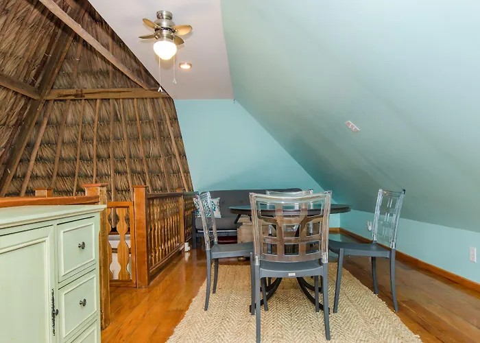 Captain Morgan's Retreat 3*