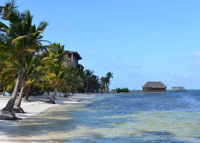 Captain Morgan's Retreat Hotel