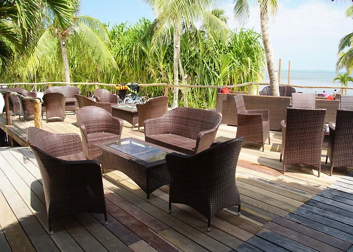 Captain Morgan's Retreat Hotel