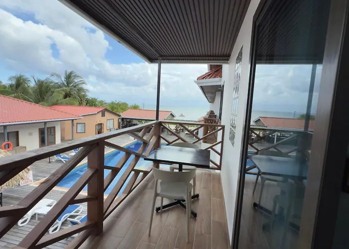 Captain Morgan's Retreat Hotel